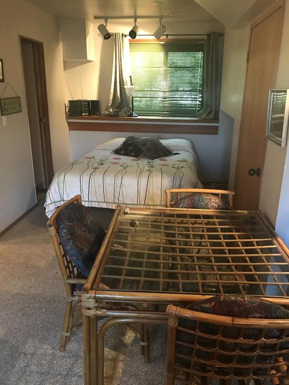 Holly Lane Gardens Bed and Breakfast Bainbridge Island Exterior foto